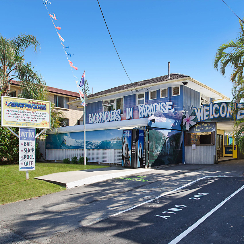 BUNK SURFERS PARADISE INTERNATIONAL BACKPACKER HOSTEL (ADULTS ONLY) GOLD  COAST 2* (Austrália) - de R$ 177